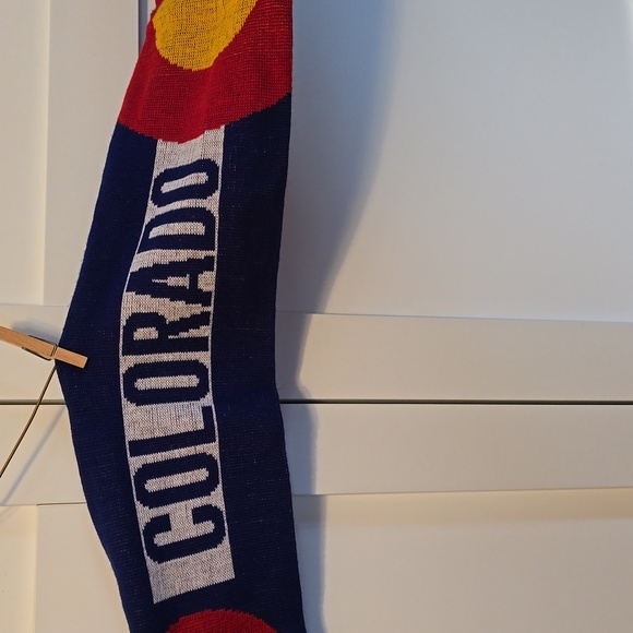NWOT Colorado scarf neck warmer - Picture 3 of 6